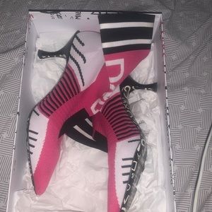 Booties pink and black white